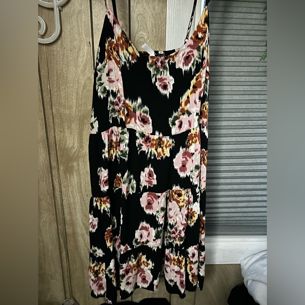 Xhilaration Floral knee length dress xl
